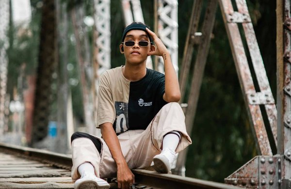 Quels sont les styles de lunettes de vue qui rajeunissent le visage ?